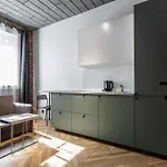 Old Brick Boutique Apartahotel 4*