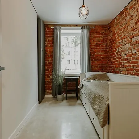 Old Brick Boutique Aparthotel 3*