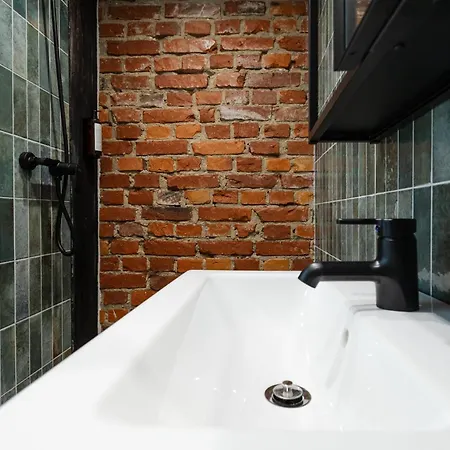 Old Brick Boutique