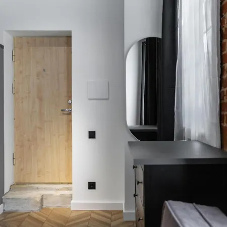 Old Brick Boutique Aparthotel 3*