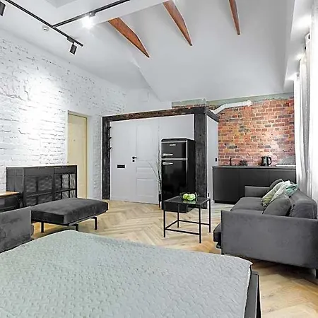 Old Brick Boutique Apartahotel