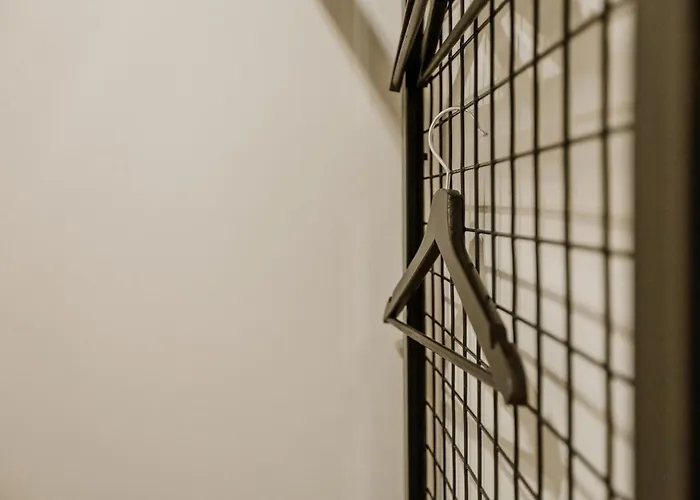 Old Brick Boutique 3*