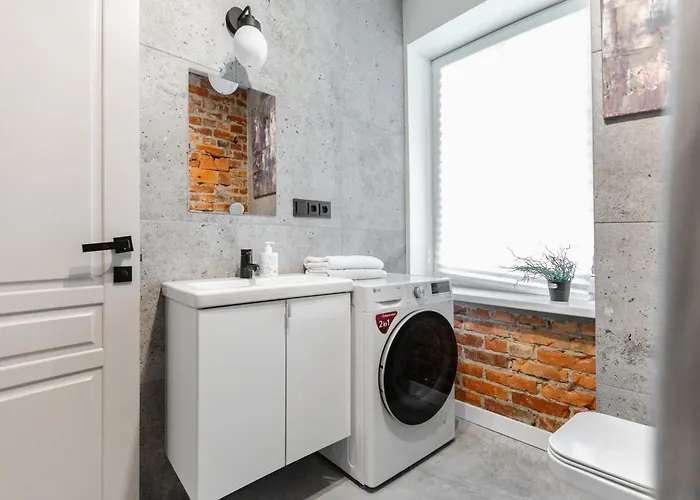 Old Brick Boutique 3*