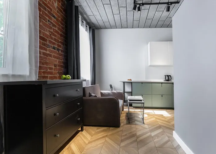 Old Brick Boutique 3*